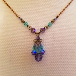 Charming bead necklace